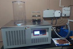 lyophilizer machine