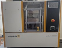 Compression molding machine